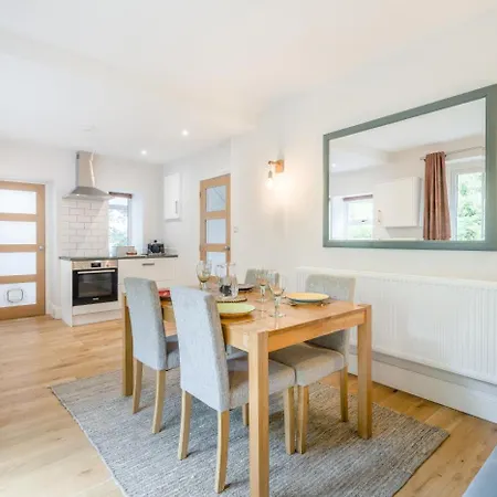 2 Bed In Oc-r32284 Dom wakacyjny