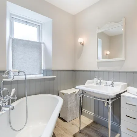 2 Bed In Oc-r32284 * Kendal