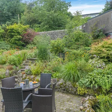 2 Bed In Oc-r32284 * Kendal